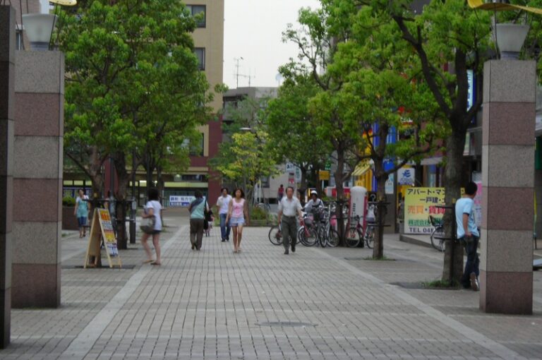 仲町台駅周辺